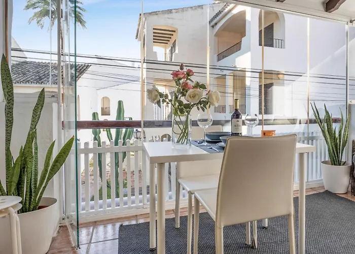 Studio Del Mar Marbella - Walk To The Beach Apartment